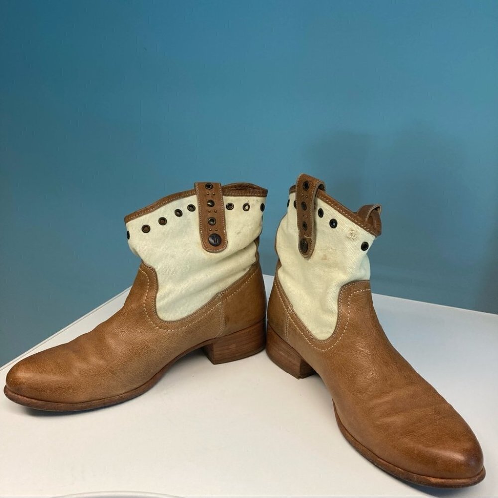 FRYE Sz 9B Amelia Canvas Leather Pull On Booties - Picture 6 of 11